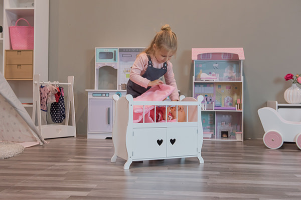 Aike ist 3 Jahre alt und 103 cm groß