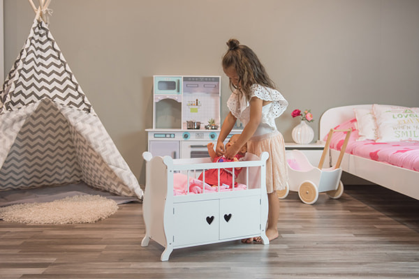 Avalon ist 4 Jahre alt und 100 cm groß