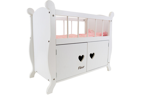 Personalisieren Sie das Puppenbett