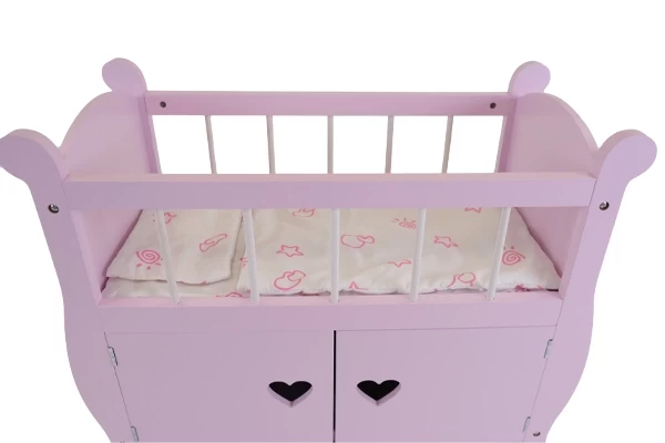 Bett mit einem Schrank darunter