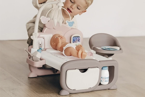 Mobile über dem Bett drehbar