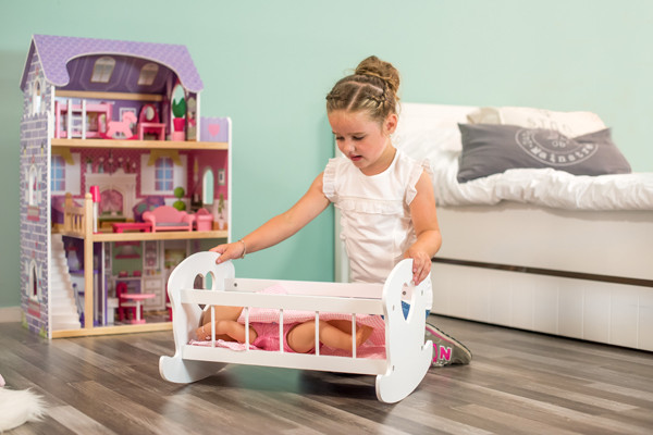 Linde ist 4 Jahre alt und 110 cm groß